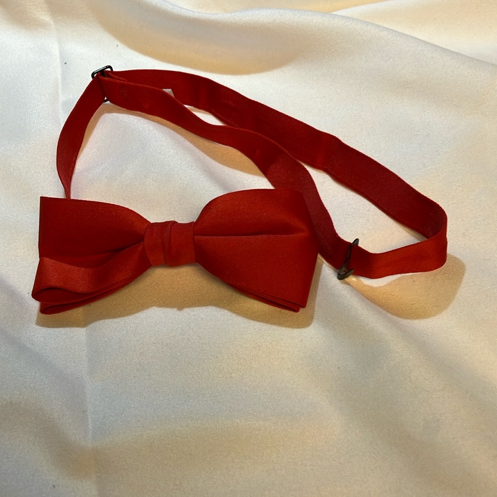 Mel Howard Men’s Bowtie